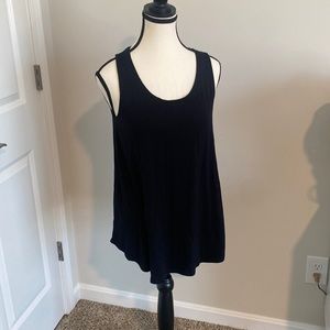 Old navy black tank